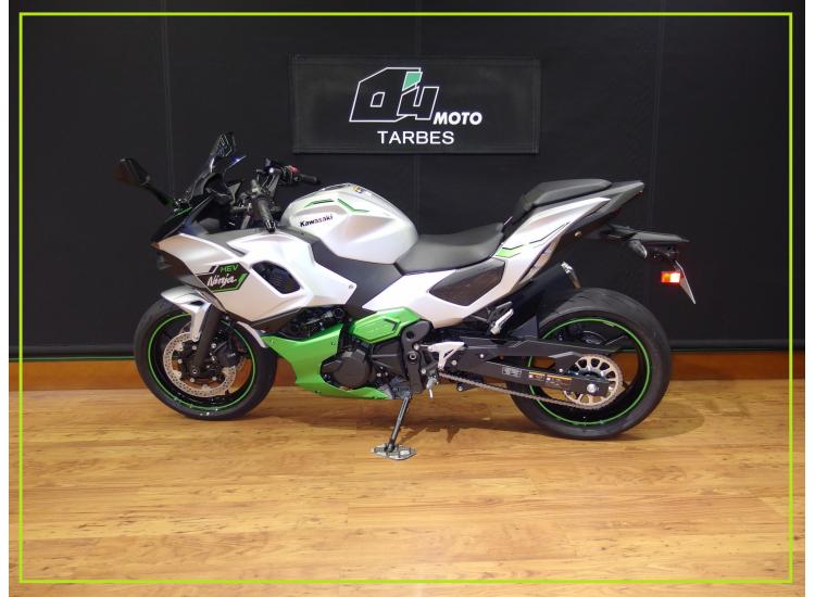 KAWASAKI Ninja 7 Hybrid