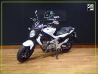 SUZUKI GLADIUS 650