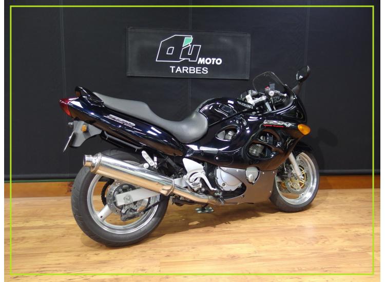 SUZUKI GSX 750 F